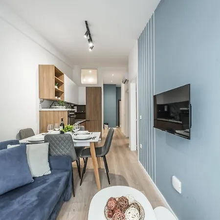 Blue Sensation Brand New In The Main Square 100 Mbs Durres