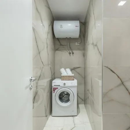 Apartment Blue Sensation Brand New In The Main Square 100 Mbs *