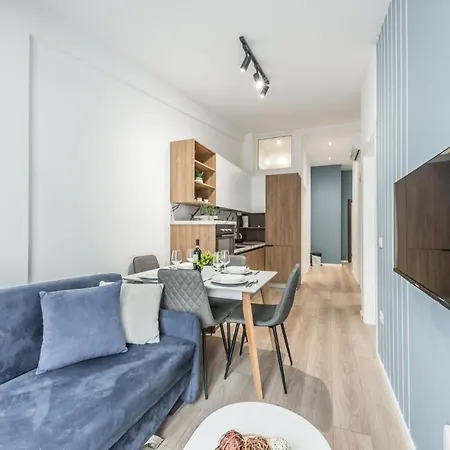Apartment Blue Sensation Brand New In The Main Square 100 Mbs *