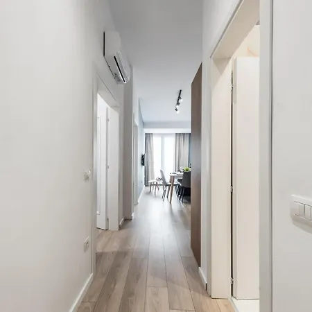 Apartment Blue Sensation Brand New In The Main Square 100 Mbs *